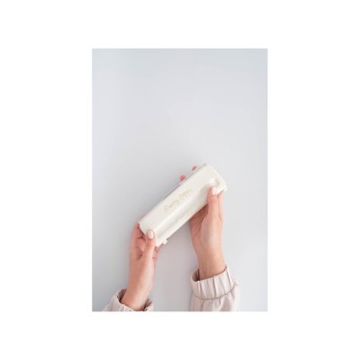 Lora Bailora 6-hole punch